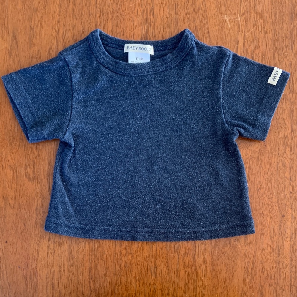 😊FREE😊 Roots Dark Blue Kids Short Sleeve Tee size 6-12m